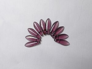 CMD-20060 2 hole Daggers, 5x16 mm, Czech Mates, Amethyst
