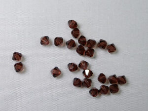 PrBic-04-BU Burgundy Preciosa Bicones 4 mm 25 stuks