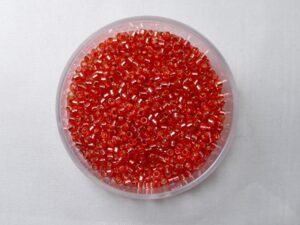 DB-11-2159 Duracoat Silver Lined Dyed Light Cranberry Miyuki Delica's 11/0 - Afbeelding 1