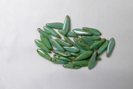 CMD-63130T 2 hole Daggers, 5x16 mm, Czech Mates, Opaque Turquoise Picasso - Afbeelding 2