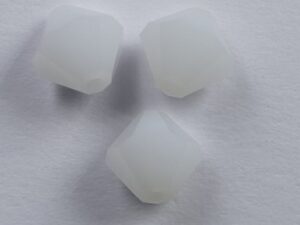 6 mm White Alabaster Swarovski Element Bicones - Afbeelding 1