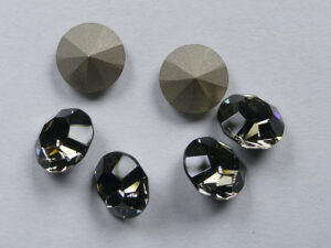 PrC-39-BLDI Maxima Chaton, ss39, Preciosa, Black Diamond