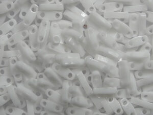 QTL-0402 Opaque White Miyuki Quarter Tila Beads 5x1,2 mm