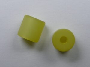 Pol-c08-26 8 mm Polaris cilinder kraal, zacht olijf