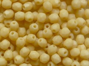 FP1-03-13010M Matte Opaque Light Beige Czech Glass Facet Firepolish 3 mm 50 stuks
