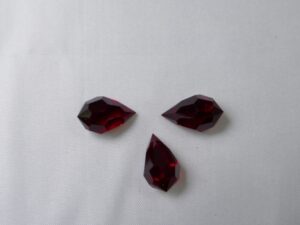 PrD-9-SIA Drop, 9x15 mm, Preciosa, Siam