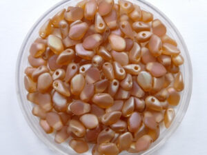 GB-00030-29171 Gekko beads, 3x5 mm, Crystal Apricot Medium Matted