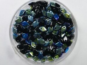 DSB-23980-28701 Dragon Scale beads, Jet AB - Afbeelding 1