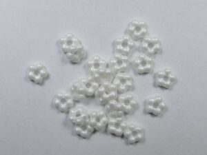 FB-29300 Czech Glass Flower Beads, Alabaster - Afbeelding 1