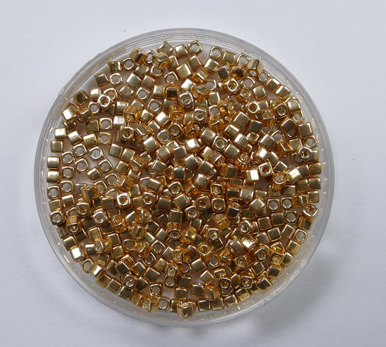 M-Cub-18-1053 Galvanised Yellow Gold Miyuki Cubes M-Cub-18-1053 Galvanised Yellow Gold Miyuki Cubes