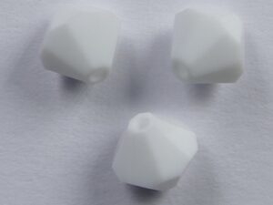 6 mm Chalk White Swarovski Element Bicones, op=op! - Afbeelding 1