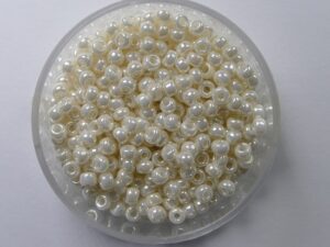 M-8-0592 Ceylon Antique Ivory Pearl 10 gram
