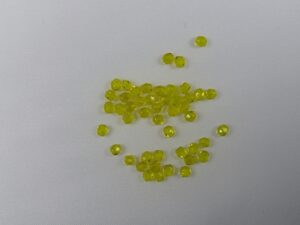 FP1-03-80010 Lemon Czech Glass Facet Firepolish 3mm 50 stuks