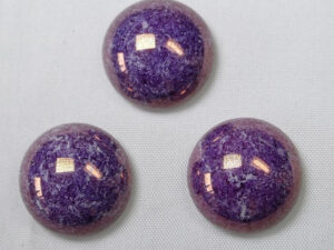 CAB-R18-03040-15726 Purple Lumi Czech Round Cabochon 18 mm