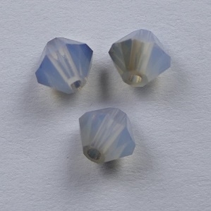 SW-04-SATWHOP 4 mm Satin White Opal Swarovski Element Bicones - Afbeelding 1