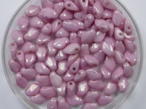 GB-03000-14494 Gekko beads, 3x5 mm, Chalk White Lila Luster