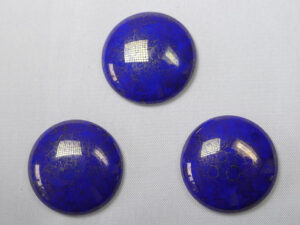 CAB-R24-33050-15435 Lapis Lumi Czech Round Cabochon 24 mm - Afbeelding 1