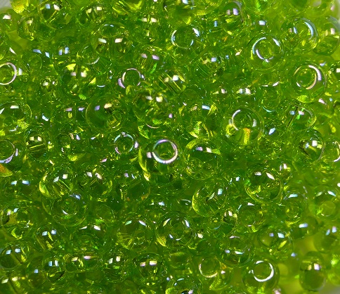 TM-03-0164 Toho magatama 3 mm transparent rainbow lime green
