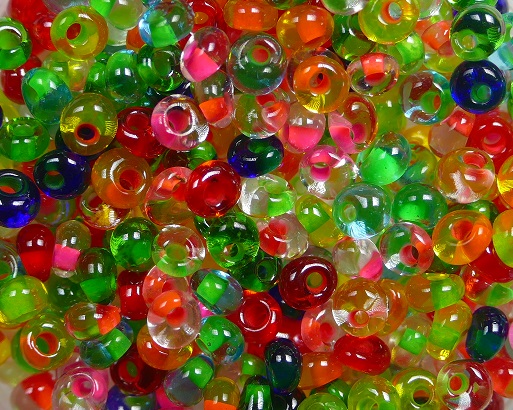 TM-03-BM61 Toho magatama 3 mm Color Lined Mix