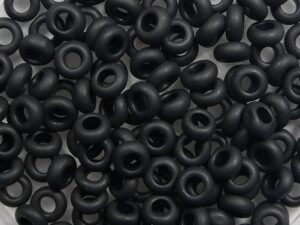 TN-06-0049F Opaque Frosted Jet TOHO Demi Round - Afbeelding 1