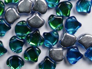 GIN-60020-29801 Matubo 2 Hole Ginko Bead Backlit Aquasol 10 gram - Afbeelding 1