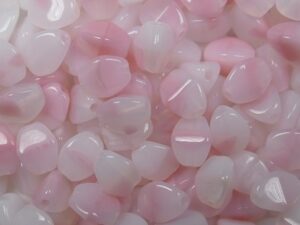 PI-X1542 Mixed Pink Opal White Pinch beads. 10 gram - Afbeelding 1