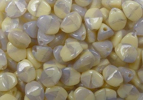 PI-x1545 pinch beads 5x3 opal cream alexandrite