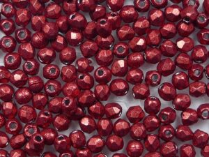 FP1-02-07B09 ColorTrends: Saturated Metallic Cranberry Czech Glass Facet Firepolish 2,5mm 100 stuks