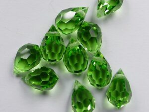 PrD-681-6-PER Peridot Preciosa Drop, 6x10 mm - Afbeelding 1