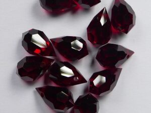 PrD-681-6-SIA Siam Preciosa Drop, 6x10 mm - Afbeelding 1