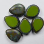 0100549 polished drops 16×12 mm opaque olive picasso, color 53420T