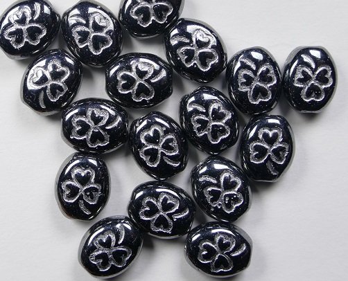0010500 Oval clover 10x9 mm hematite white inlay color 14400WL