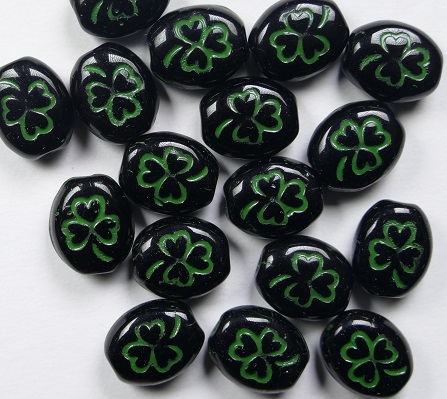 0010502 Oval clover 10x9 mm jet green inlay color 23980GN