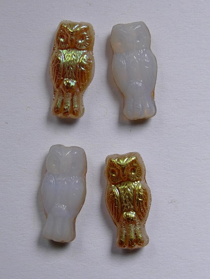 owl-01000-98532 owl beads white opal brown rainbow