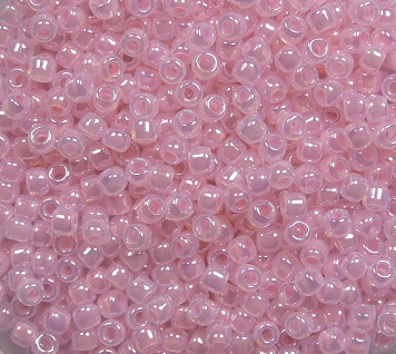 tr-11-0145 toho rounds 11-0 ceylon innocent pink
