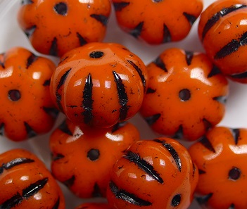 0060129 Opaque Orange Black striped pumpkin beads color 93120-46449