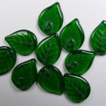 0100557 blaadjes, leaves 18×13 mm bottle green color 50150