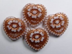 0140262 Hearts with Flower Snow White Copper Washed 4 Pc - Afbeelding 1