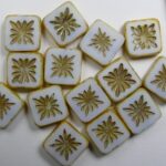 0140264 squared kiwi beads 10×10 mm chalk white picasso gold patina color 03000-86800-54302