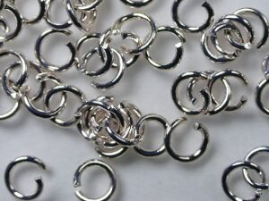 OR-04-LRG  Open ringetjes, Licht rose-goudkleur, 4 mm