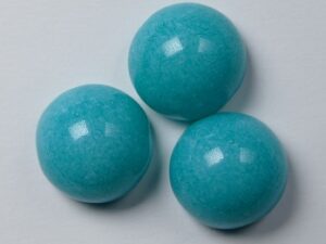 DO-B-02010-10015 Dome Beads Alabaster Bright Green Turquoise 8 Pc.