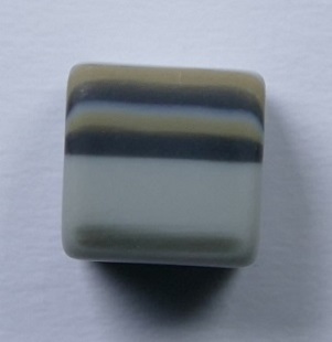 Pol-kub08z-wzgb polaris kubus 8 mm zebra wit-zwart-grijs-bruin