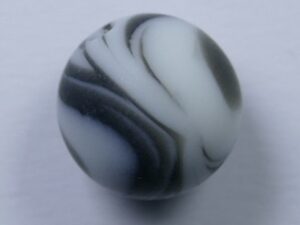 Pol-r12z-zwgr 12 mm Polaris ronde kraal, Zebra Zwart Grijs Gemeleerd