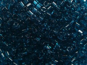 TC-01-0007BD Transparent Teal 1,5 mm Toho Cubes