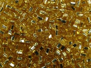 TC-01-0022 Silver Lined Light Topaz 1,5 mm Toho Cubes - Afbeelding 1