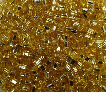 TC-01-0022 Toho cubes 1,5 mm Silver Lined Light Topaz