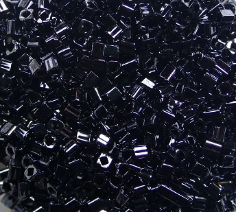 TC-01-0081 Toho cubes 1,5 mm Opaque Hematite