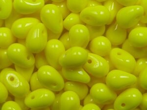 CD-6x4-83120 6x4 mm Opaque Yellow Czech Glass Drops 50 stuks - Afbeelding 1