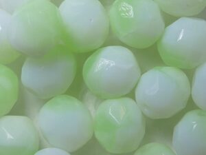 FP1-08-Z0050 Off-White Lime Green Melee Czech Glass Facet Firepolish 8 mm 15 stuks