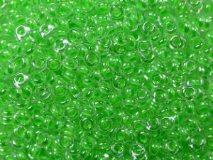 TN-11-0805 Luminous Neon Green TOHO Demi Round - Afbeelding 1